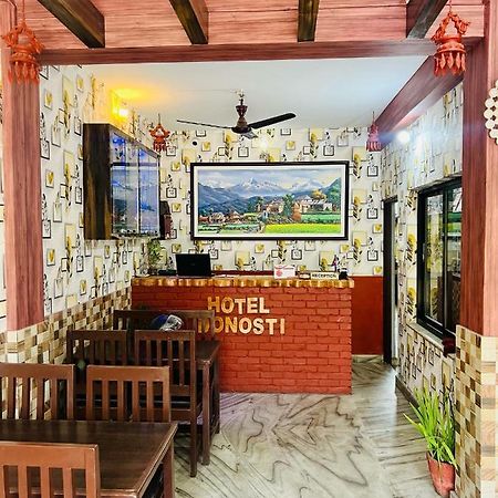 Hotel Donosti Pokhara Extérieur photo